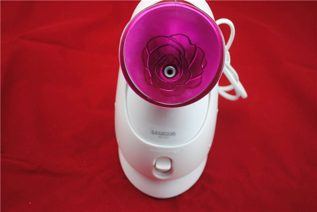 蒸臉器能打開毛孔嗎 蒸臉器和補(bǔ)水儀的區(qū)別 蒸臉器能打開毛孔嗎 蒸臉器和補(bǔ)水儀的區(qū)別