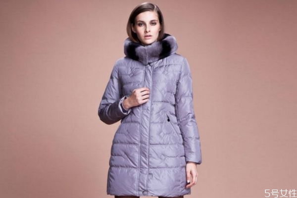 冬天怎么穿羽絨服顯瘦 羽絨服最好的搭配就是 冬天怎么穿羽絨服顯瘦 羽絨服最好的搭配就是