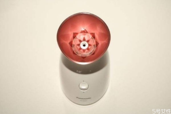 蒸臉器使用的最佳時間 蒸臉器應(yīng)該怎么使用 蒸臉器使用的最佳時間 蒸臉器應(yīng)該怎么使用