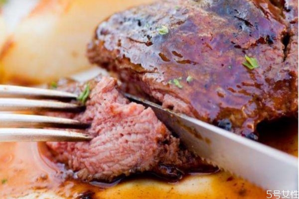 牛排有什么營養(yǎng)價值呢 如何買到好牛排 牛排有什么營養(yǎng)價值呢 如何買到好牛排