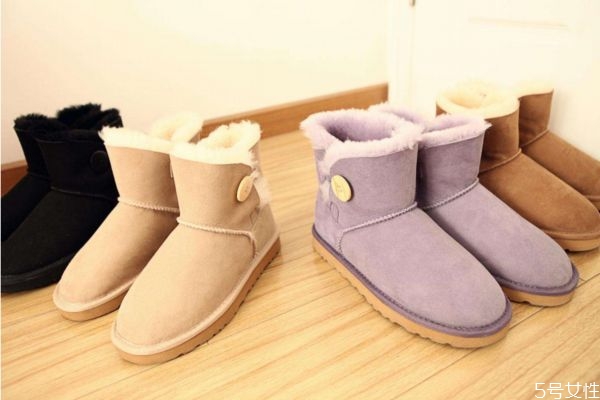 雪地靴可以干洗嗎 雪地靴的正確洗滌方法 雪地靴可以干洗嗎 雪地靴的正確洗滌方法