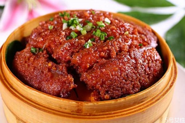 粉蒸肉有什么營養(yǎng)價值呢 粉蒸肉搭配什么更健康呢 粉蒸肉有什么營養(yǎng)價值呢 粉蒸肉搭配什么更健康呢