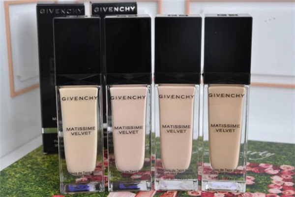 紀梵希絨霧啞光粉底液色號怎么選-有幾個色號