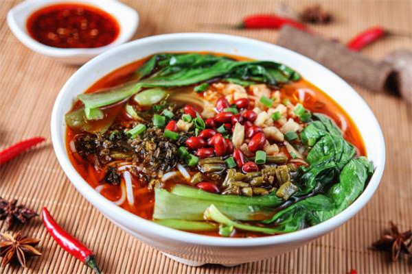 酸辣粉的湯能喝嗎 酸辣粉的湯有營養(yǎng)嗎 酸辣粉的湯能喝嗎 酸辣粉的湯有營養(yǎng)嗎