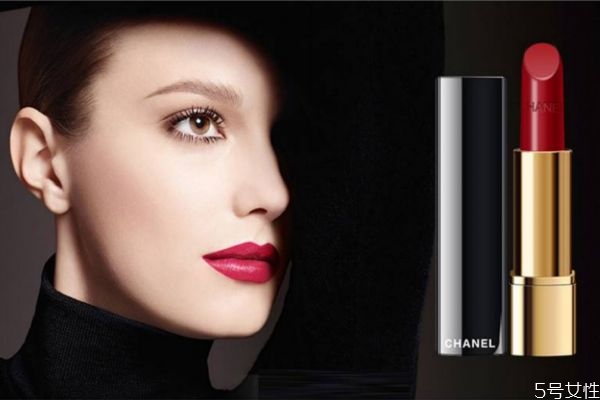 新口紅都有一層蠟嗎 新口紅上的蠟怎么去除 新口紅都有一層蠟嗎 新口紅上的蠟怎么去除