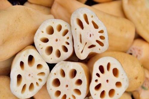 吃蓮藕能促進(jìn)排便嗎 蓮藕怎么煮不會(huì)黑 吃蓮藕能促進(jìn)排便嗎 蓮藕怎么煮不會(huì)黑