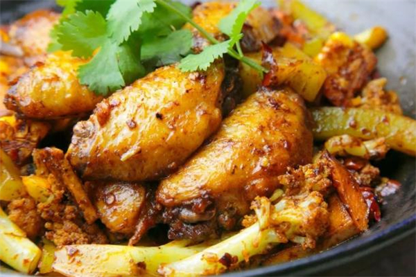 香鍋雞翅的做法 香鍋雞翅怎么做好吃 香鍋雞翅的做法 香鍋雞翅怎么做好吃
