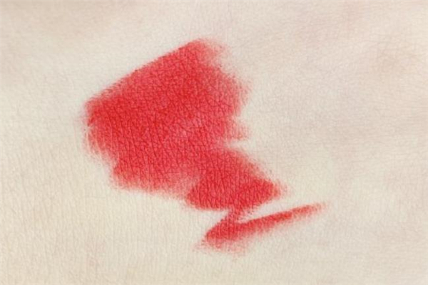 蘭蔻505試色 蘭蔻505和196哪個(gè)好看 蘭蔻505試色 蘭蔻505和196哪個(gè)好看