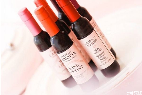 蘭歐媞紅酒染唇液好看嗎 蘭歐媞紅酒染唇液怎么樣 蘭歐媞紅酒染唇液好看嗎 蘭歐媞紅酒染唇液怎么樣