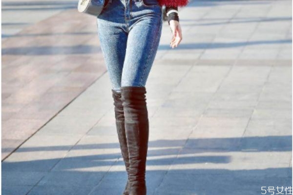 過膝長靴掉筒怎么辦 過膝靴搭配什么上衣好看 過膝長靴掉筒怎么辦 過膝靴搭配什么上衣好看