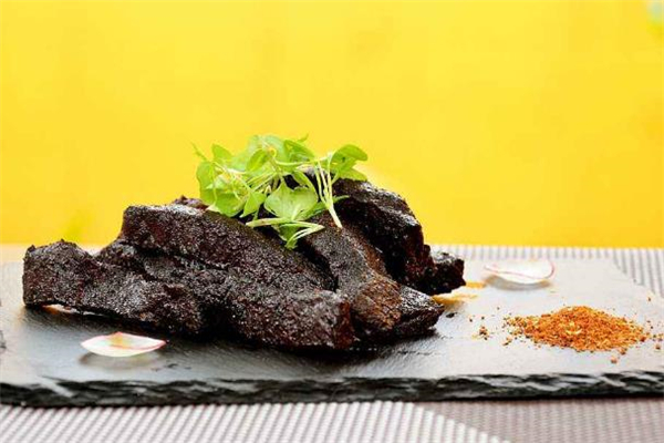 牛肉干一次適合吃多少 牛肉干保存方法 牛肉干一次適合吃多少 牛肉干保存方法