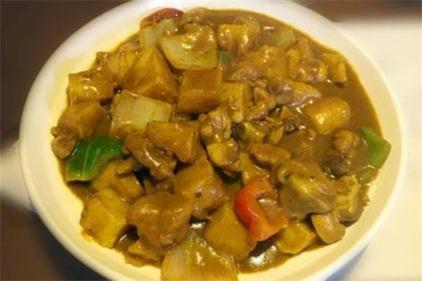 咖喱燜雞的做法 咖喱燜雞是哪里的菜 咖喱燜雞的做法 咖喱燜雞是哪里的菜