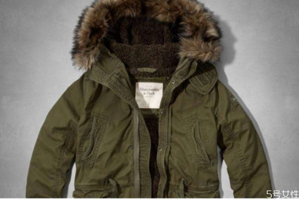 派克服可以買(mǎi)什么顏色 派克大衣搭配方法 派克服可以買(mǎi)什么顏色 派克大衣搭配方法