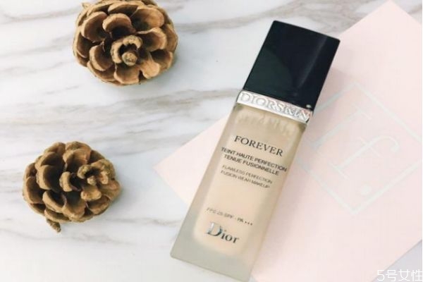 粉底液怎么用才正確 涂粉底液注意事項 粉底液怎么用才正確 涂粉底液注意事項