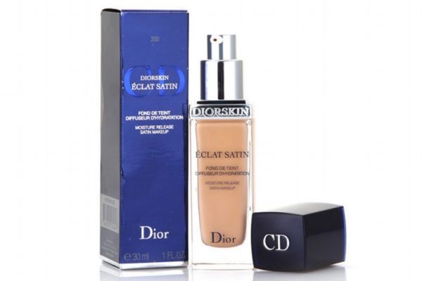 粉底液怎么用才正確 涂粉底液注意事項 粉底液怎么用才正確 涂粉底液注意事項