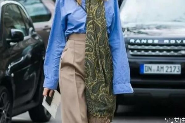 拖地褲配什么上衣外套 拖地褲搭配什么外套 拖地褲配什么上衣外套 拖地褲搭配什么外套