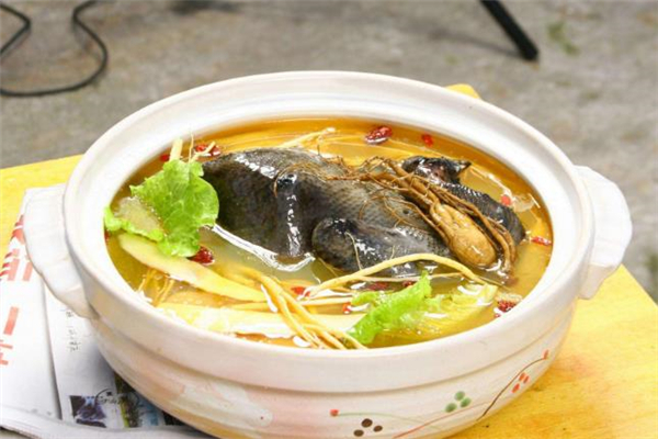 烏雞湯燉多久能熟 燉烏雞湯放什么配料好 烏雞湯燉多久能熟 燉烏雞湯放什么配料好