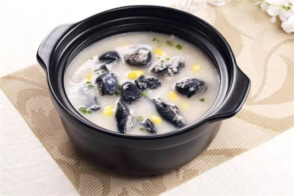 烏雞湯燉多久能熟 燉烏雞湯放什么配料好 烏雞湯燉多久能熟 燉烏雞湯放什么配料好