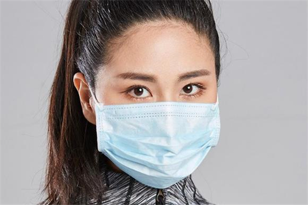 醫(yī)用口罩噴了酒精還能用嗎 醫(yī)用口罩為什么不能二次使用 醫(yī)用口罩噴了酒精還能用嗎 醫(yī)用口罩為什么不能二次使用