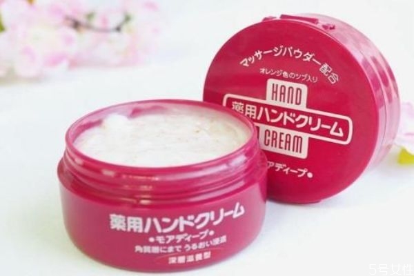 資生堂護(hù)手霜好用嗎 資生堂美潤護(hù)手霜 資生堂護(hù)手霜好用嗎 資生堂美潤護(hù)手霜