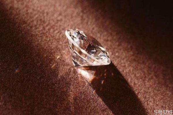 星耀鉆石和普通鉆石的區(qū)別 珂蘭鉆石星耀和普通鉆石 星耀鉆石和普通鉆石的區(qū)別 珂蘭鉆石星耀和普通鉆石