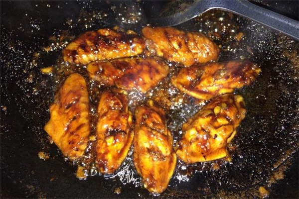 哺乳期能吃可樂雞翅嗎 可樂雞翅孕婦能吃嗎 哺乳期能吃可樂雞翅嗎 可樂雞翅孕婦能吃嗎