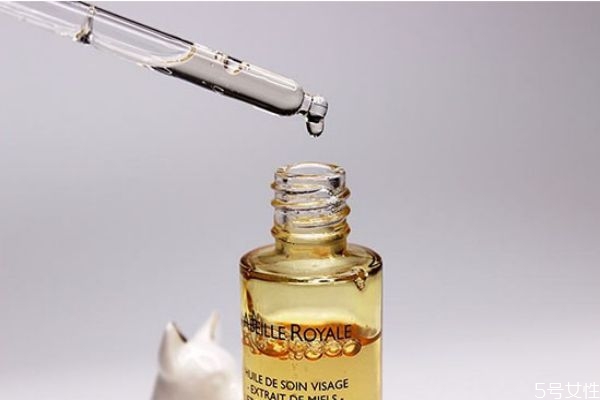 嬌蘭復(fù)原蜜適合什么膚質(zhì) 嬌蘭復(fù)原蜜分幾種 嬌蘭復(fù)原蜜適合什么膚質(zhì) 嬌蘭復(fù)原蜜分幾種