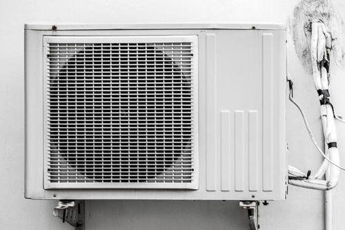 冬天空調開一晚上好嗎 冬天開空調要開加濕器嗎