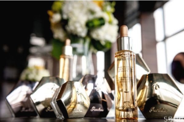 嬌蘭復(fù)原蜜保質(zhì)期多久 嬌蘭復(fù)原蜜成分 嬌蘭復(fù)原蜜保質(zhì)期多久 嬌蘭復(fù)原蜜成分