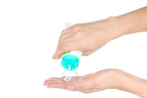 晚上護膚要注意什么 晚上護膚的正確順序 晚上護膚要注意什么 晚上護膚的正確順序