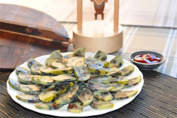 松花蛋腸是什么 松花蛋腸的做法 松花蛋腸是什么 松花蛋腸的做法