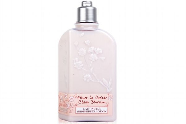 身體皮膚干燥用什么身體乳 如何選擇適合的身體乳 身體皮膚干燥用什么身體乳 如何選擇適合的身體乳