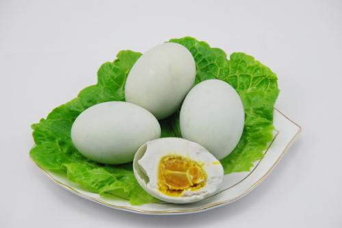 鴨蛋是什么顏色 鴨蛋什么顏色的好 鴨蛋是什么顏色 鴨蛋什么顏色的好