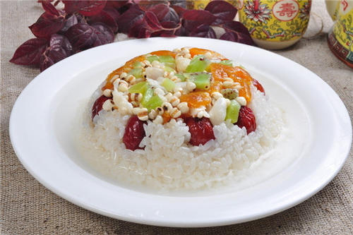 八寶飯可以用大米嗎 八寶飯可以用黃油嗎 八寶飯可以用大米嗎 八寶飯可以用黃油嗎