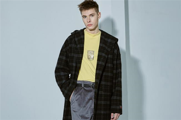 男生高街風怎么搭配 男生高街風搭配圖片 男生高街風怎么搭配 男生高街風搭配圖片
