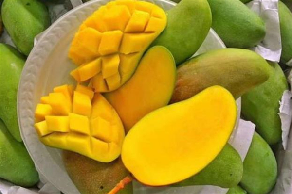 青芒可以吃生的嗎 青芒可以帶皮吃嗎 青芒可以吃生的嗎 青芒可以帶皮吃嗎