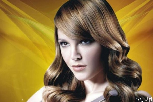 如何根據(jù)發(fā)質(zhì)選擇洗發(fā)水 根據(jù)自己的發(fā)質(zhì)去選擇洗發(fā)水 如何根據(jù)發(fā)質(zhì)選擇洗發(fā)水 根據(jù)自己的發(fā)質(zhì)去選擇洗發(fā)水