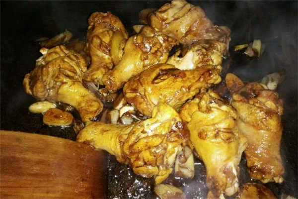 紅燒雞腿的熱量高嗎 紅燒雞腿吃了會(huì)上火嗎 紅燒雞腿的熱量高嗎 紅燒雞腿吃了會(huì)上火嗎