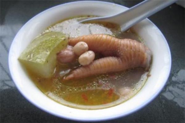 花生雞爪湯喝了會胖嗎 花生雞爪湯可以下奶嗎 花生雞爪湯喝了會胖嗎 花生雞爪湯可以下奶嗎