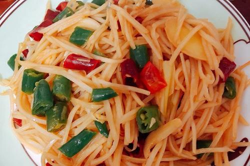 切好的土豆絲可以過夜嗎 泡了兩天的土豆絲還能吃嗎 切好的土豆絲可以過夜嗎 泡了兩天的土豆絲還能吃嗎