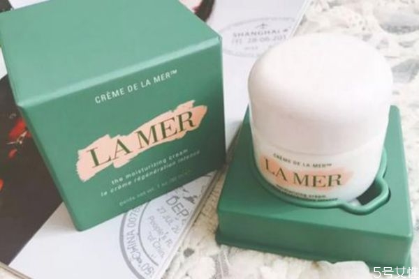 涂抹面霜的技巧 使用面霜時(shí)常見的誤區(qū) 涂抹面霜的技巧 使用面霜時(shí)常見的誤區(qū)