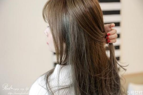 染發(fā)劑可以經(jīng)常用嗎 染發(fā)劑會導(dǎo)致脫發(fā)嗎 染發(fā)劑可以經(jīng)常用嗎 染發(fā)劑會導(dǎo)致脫發(fā)嗎