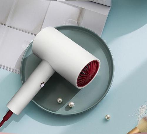 艾優(yōu)吹風(fēng)機好用嗎 艾優(yōu)吹風(fēng)機值得入手嗎