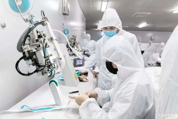 防護(hù)服多少錢 醫(yī)用防護(hù)服是一次性的嗎