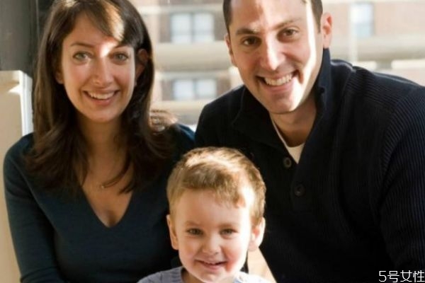 老公從來不關心妻子怎么辦 老公不關心妻子原因 老公從來不關心妻子怎么辦 老公不關心妻子原因