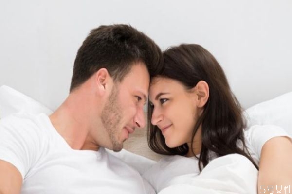 男人出軌前都有什么征兆 男人出軌前的三個(gè)征兆 男人出軌前都有什么征兆 男人出軌前的三個(gè)征兆