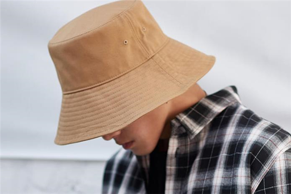 潮男一般戴什么帽子 潮男帽子搭配圖片 潮男一般戴什么帽子 潮男帽子搭配圖片