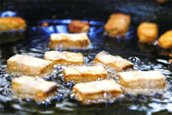 毛豆腐是哪里的特產(chǎn) 毛豆腐有營養(yǎng)嗎 毛豆腐是哪里的特產(chǎn) 毛豆腐有營養(yǎng)嗎