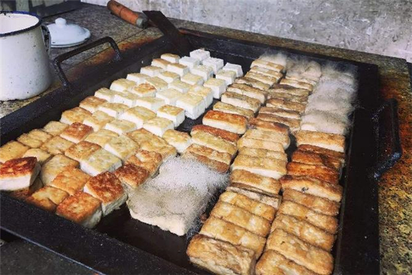 毛豆腐是哪里的特產(chǎn) 毛豆腐有營養(yǎng)嗎 毛豆腐是哪里的特產(chǎn) 毛豆腐有營養(yǎng)嗎