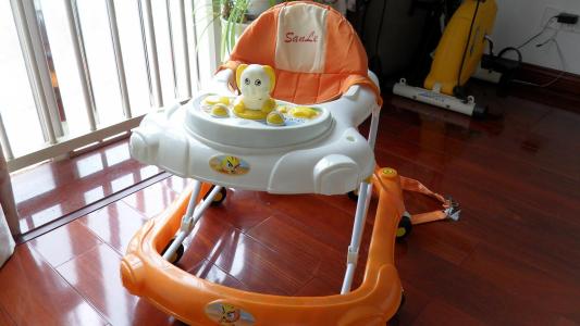 什么是學步車 學步車的危害